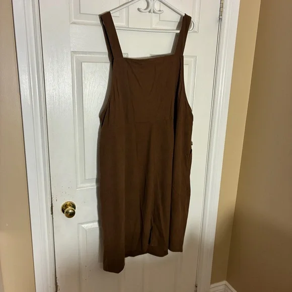 NWT BloomChic Brown Corduroy Patched Pocket Button Detail Dress | Plus 22–24 - Picture 5 of 9